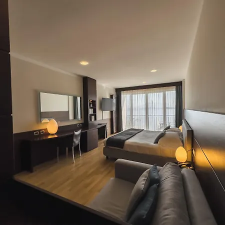 Bel Sit 4* 메이나