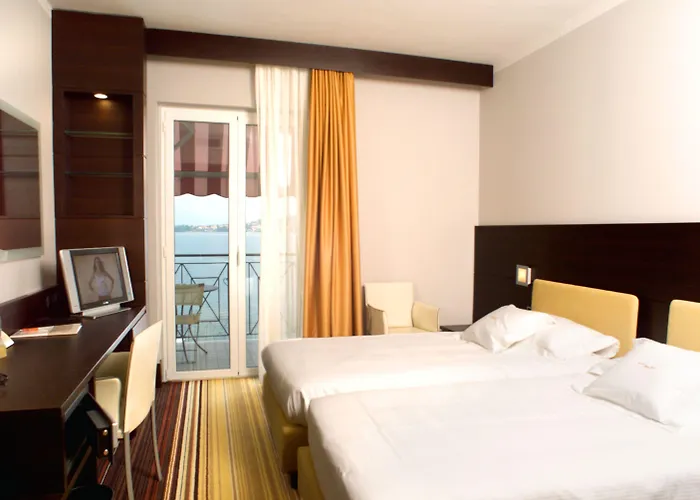 Bel Sit Hotell 4*